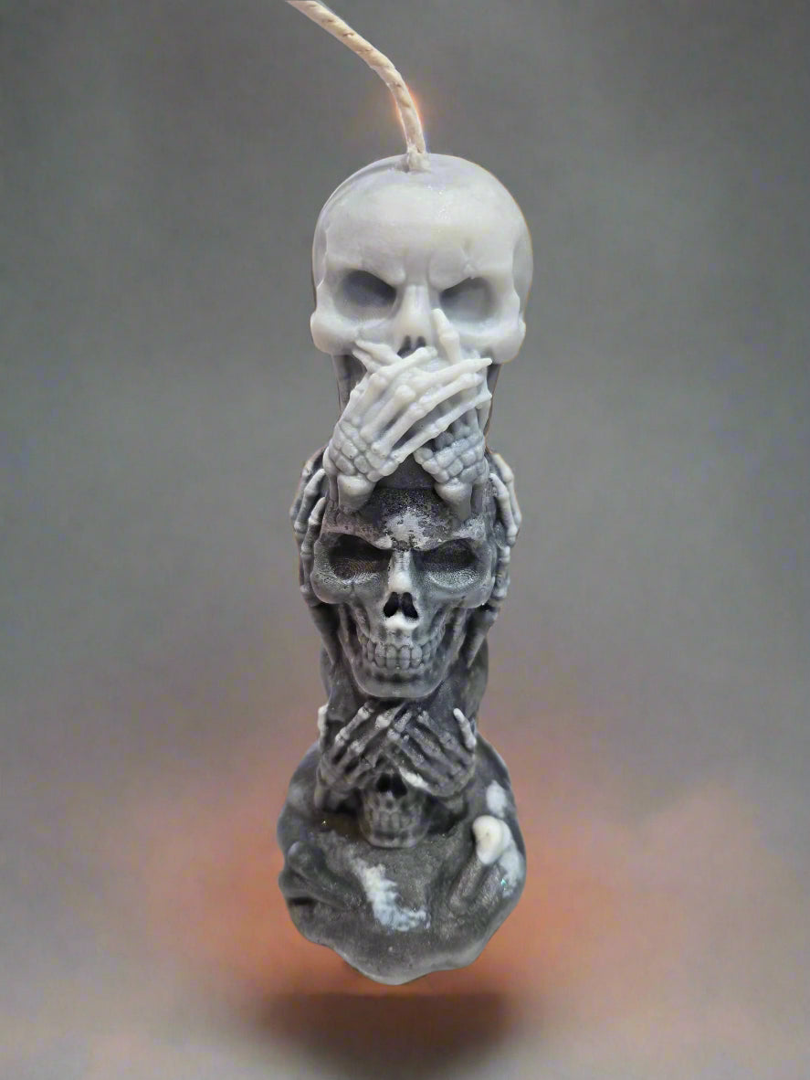 Hear No Evil Skull Candle